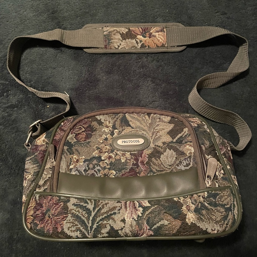 Tapestry bag